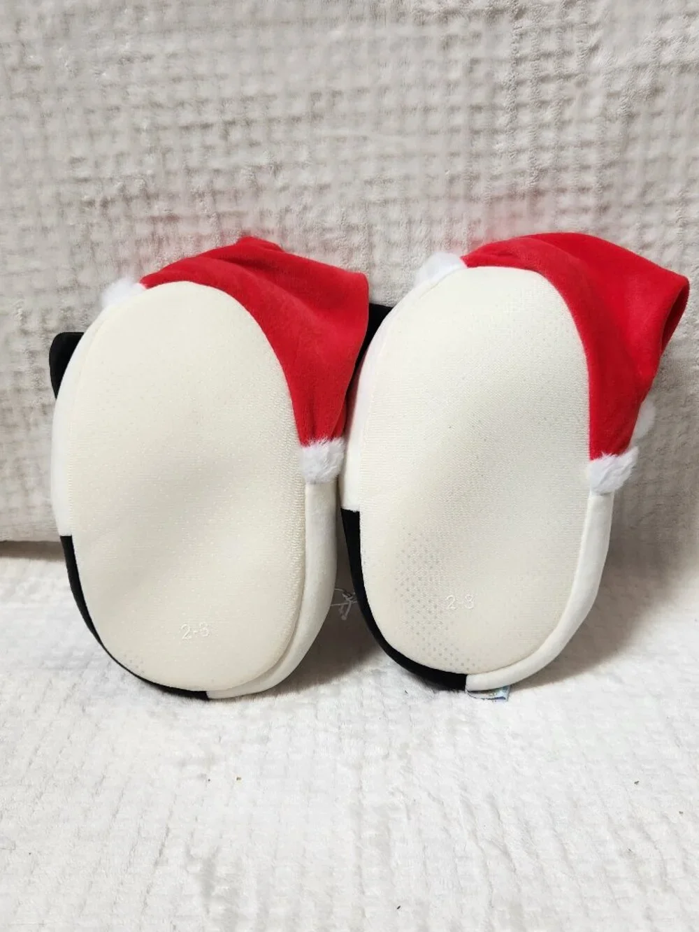 SQUISHALLOWS Cam the Cat Christmas Slippers - NEW NWT
